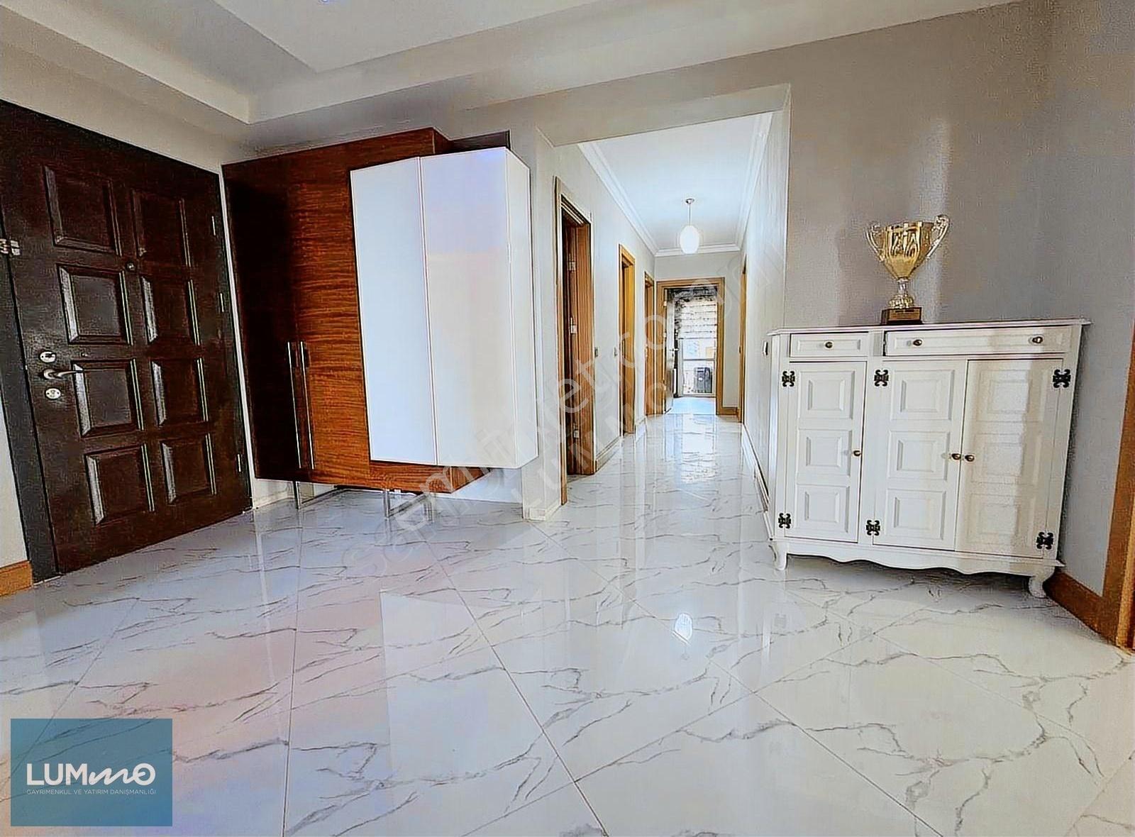 Lummo'dan Orman Manzaralı Teras Balkonlu Havuzlu 240m2 4+1 - Görsel 9