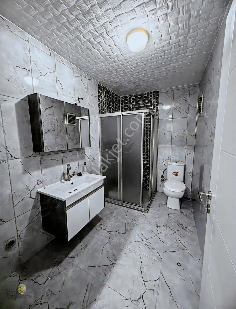 Reşadiye Mah. De 3+1 145m² 13 Yıllık İskanlı Masrafsız Dairemiz - Görsel 12