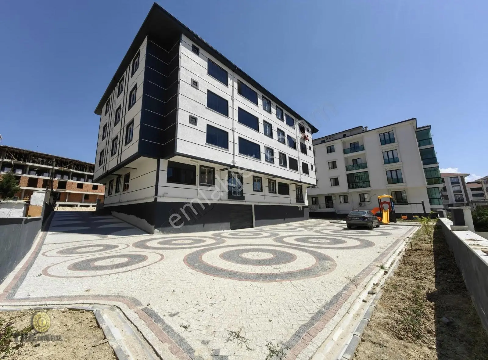 Rumeli Mahallesinde 2+1 110m² E. Banyolu Lüx Fırsat Dairelerimiz