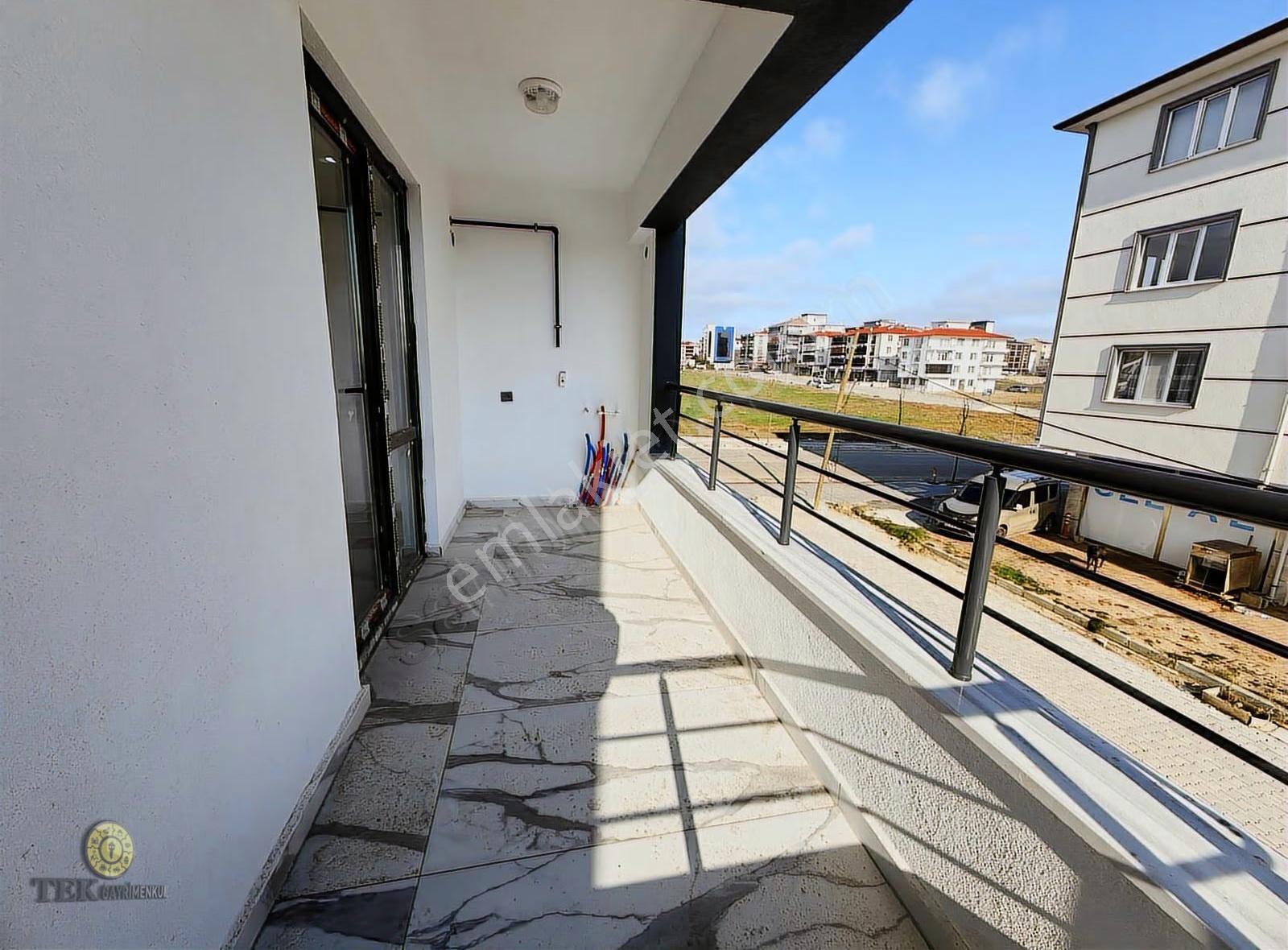 Çobançeşme Mah.de 2+1 110m² 4bloklu Site İçi E.banyolu Daireler - Görsel 20
