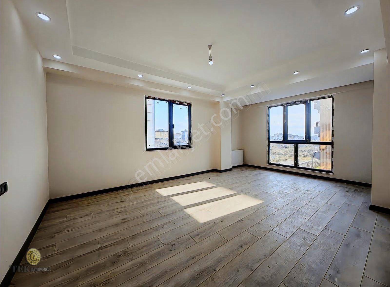 Çobançeşme Mah.de 2+1 110m² 4bloklu Site İçi E.banyolu Daireler - Görsel 17