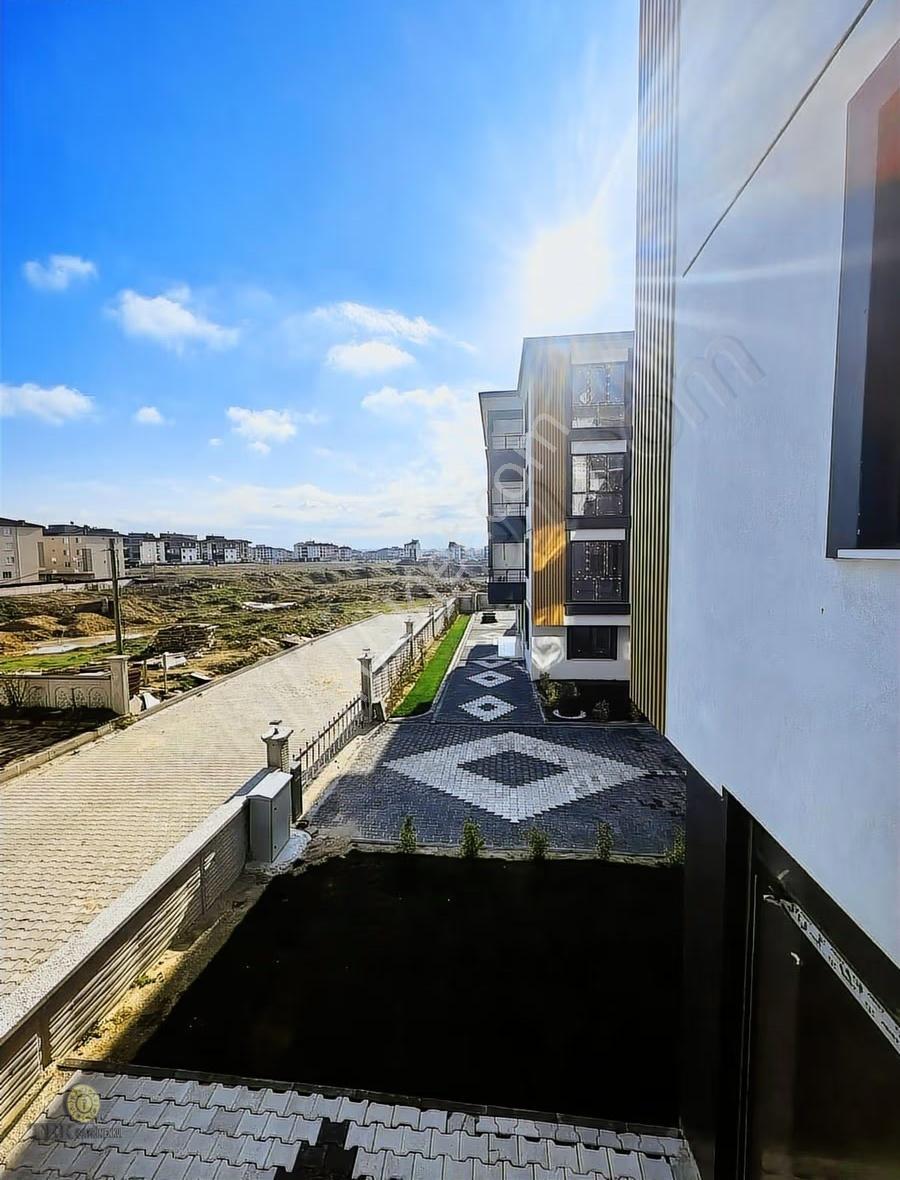 Çobançeşme Mah.de 2+1 110m² 4bloklu Site İçi E.banyolu Daireler - Görsel 30