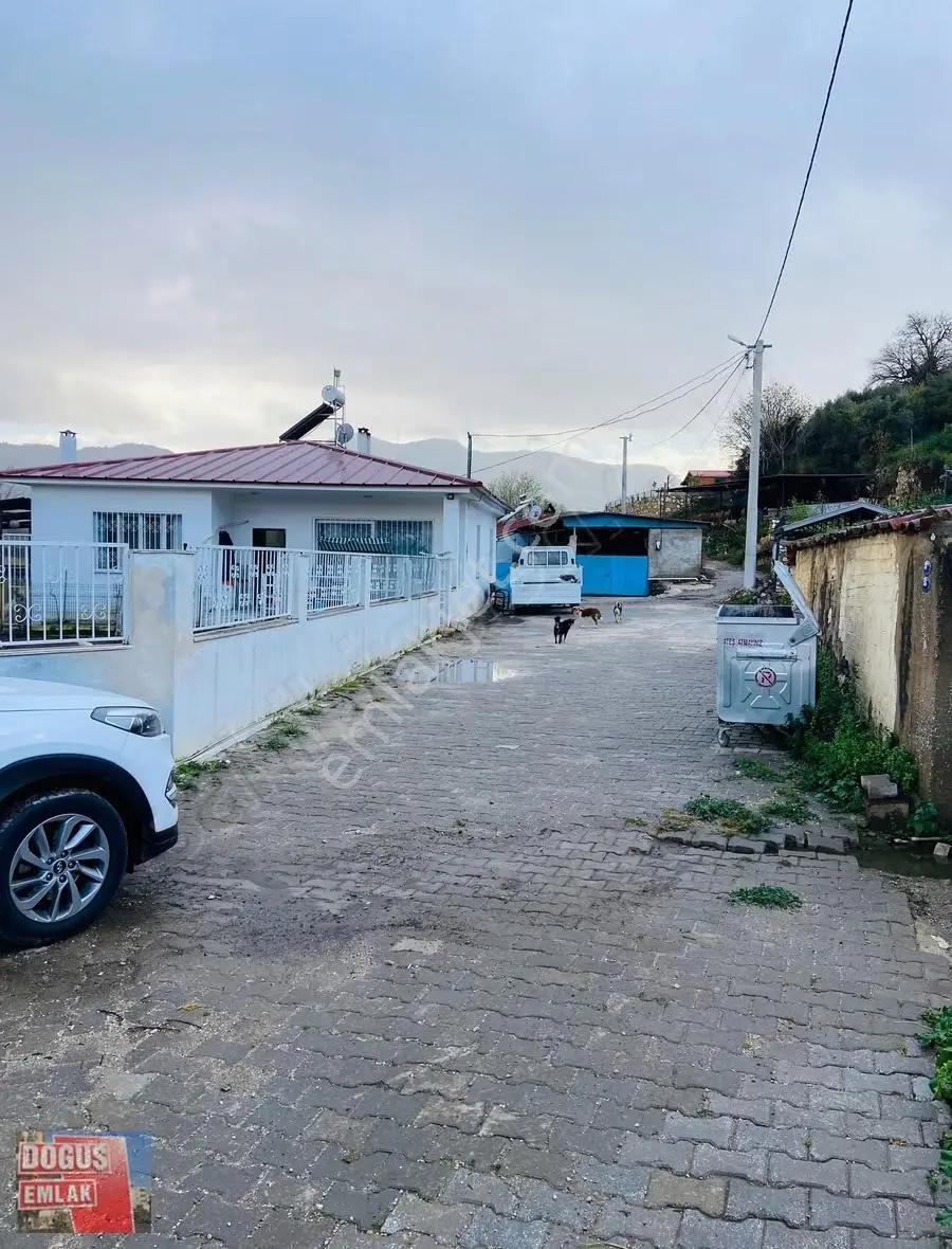 Tire Kurşak Köyü'nde Satılık Müstakil Ev (675m², 5+2, Ahırlı) - Görsel 5
