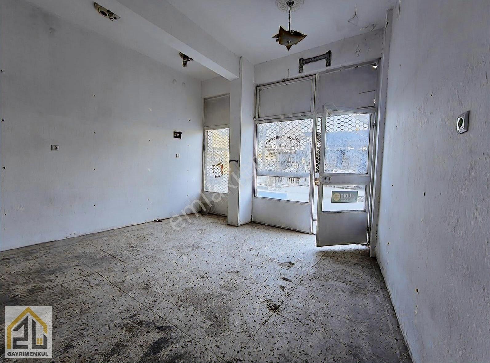 Zu Gayrimenkulden Pazar Yeri Karşısı Kiralık Dükkan - Görsel 17