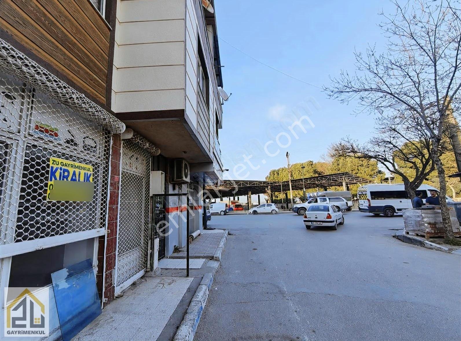 Zu Gayrimenkulden Pazar Yeri Karşısı Kiralık Dükkan