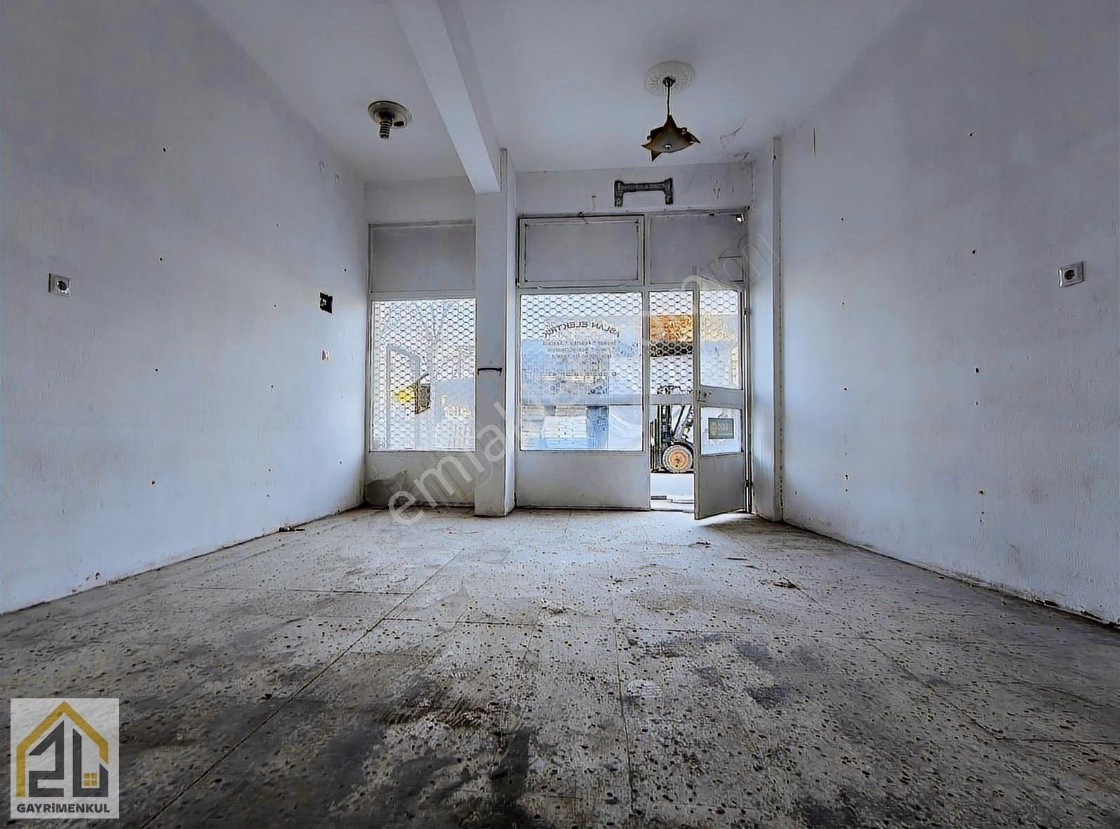 Zu Gayrimenkulden Pazar Yeri Karşısı Kiralık Dükkan - Görsel 24