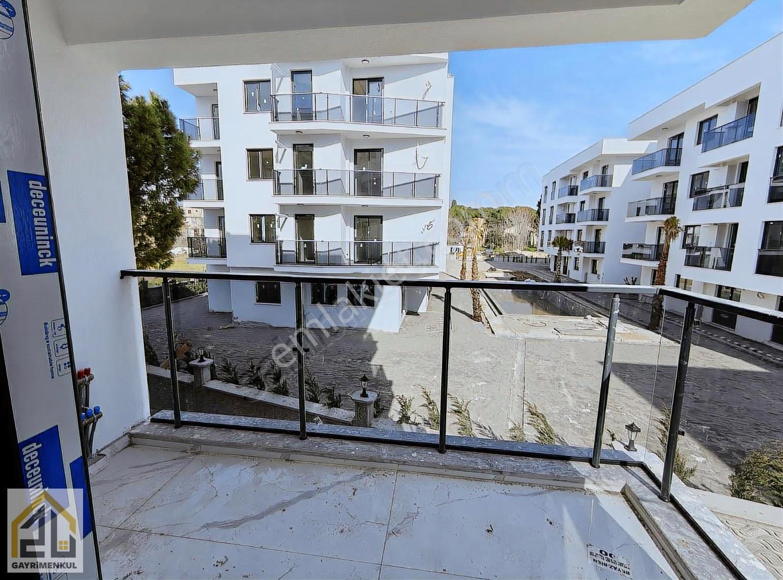 Zu Gayrimenkulden Site İçerisinde 1+1 Sıfır Arakat - Görsel 8