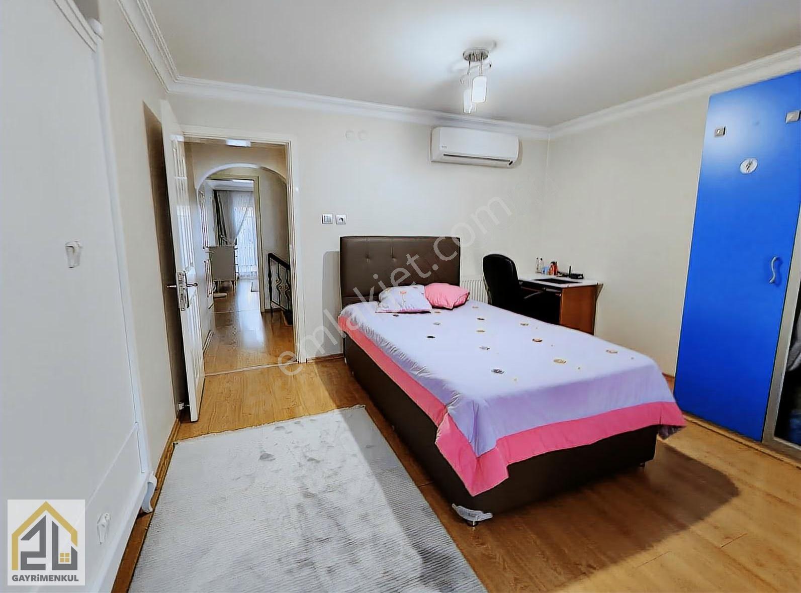 Zu Gayrimenkulden Çarşının Göbeğinde Ultra Geniş Dubleks - Görsel 15