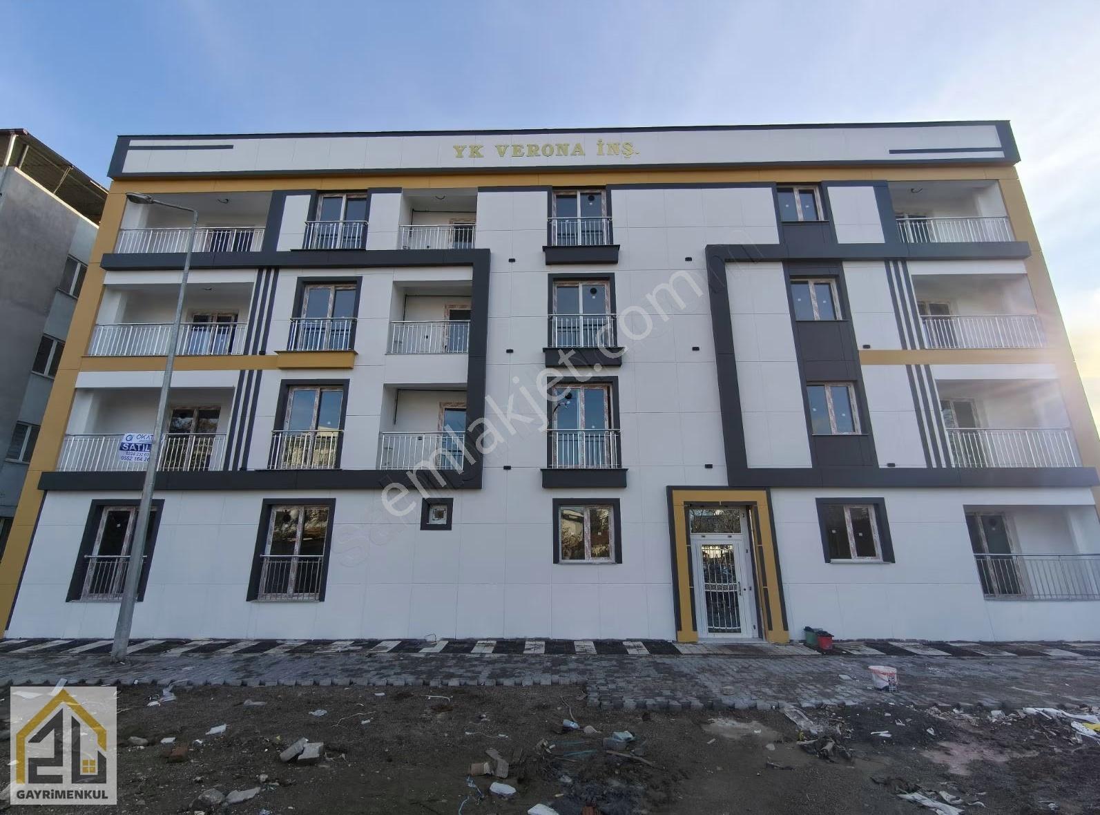 Zu Gayrimenkul Den Muradiye De Sıfır 1+1 Daire