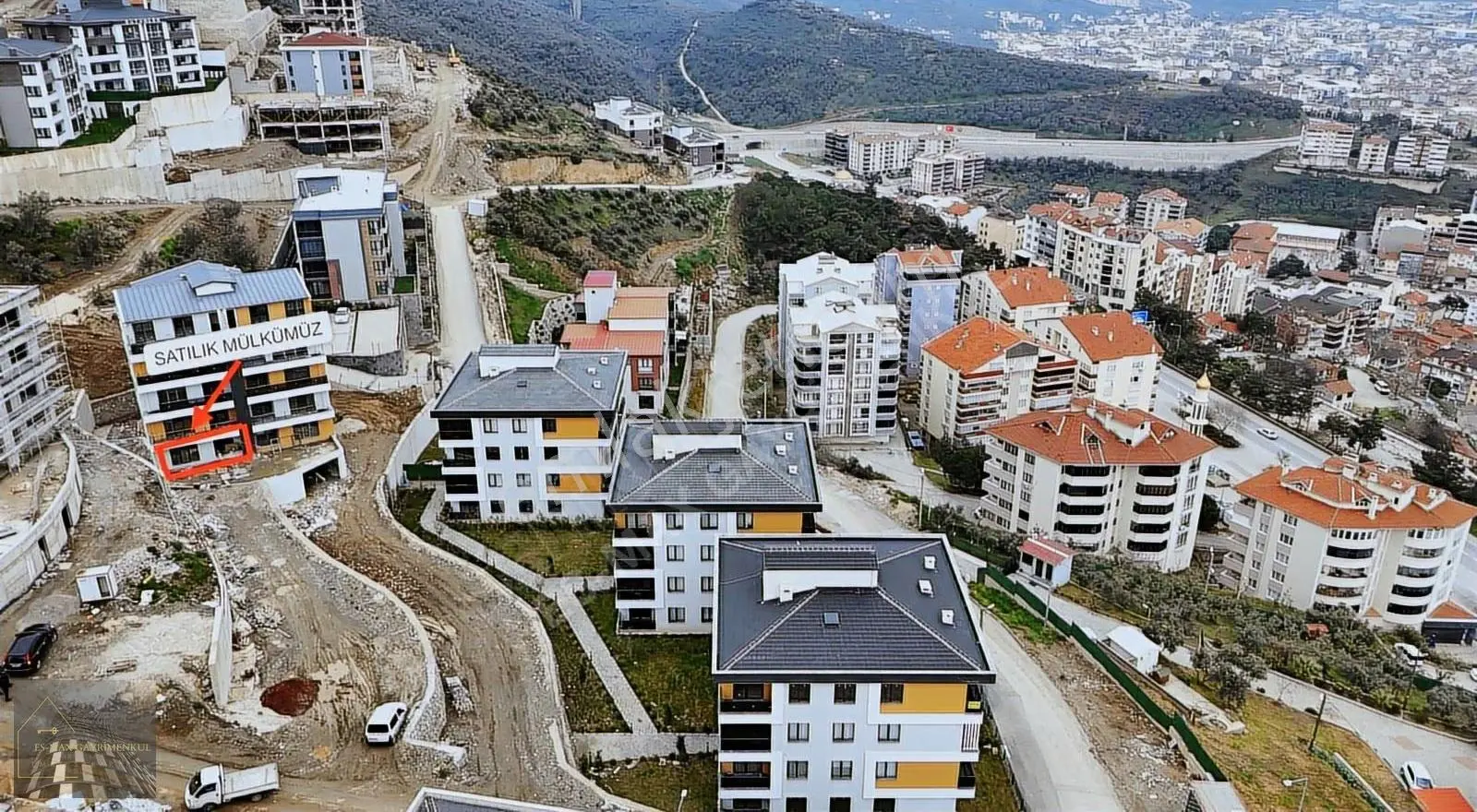 Gemlik Manastır'da Havuzlu Sitede Satılık Bahçe Katı (3+1) - Görsel 3