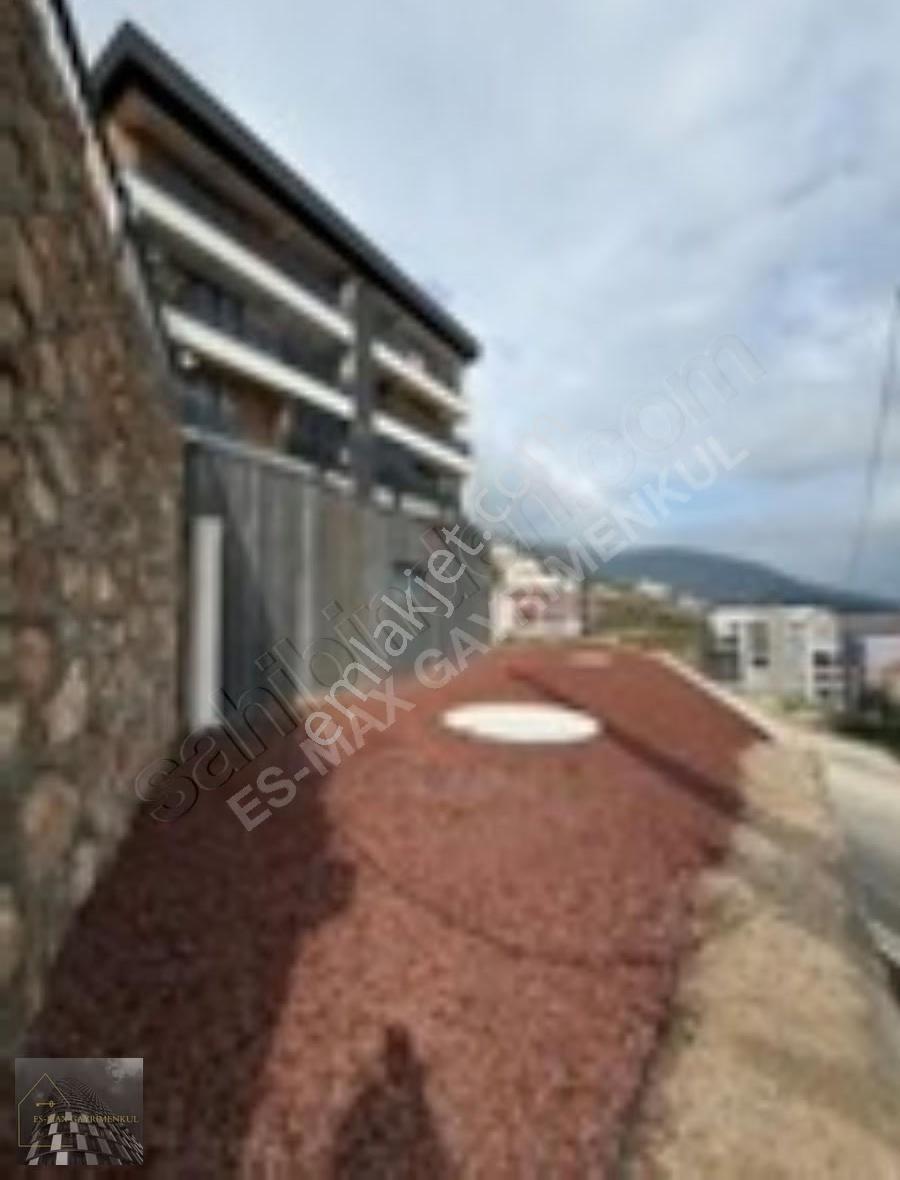 Gemlik Manastır'da Havuzlu Sitede Satılık Bahçe Katı (3+1) - Görsel 19