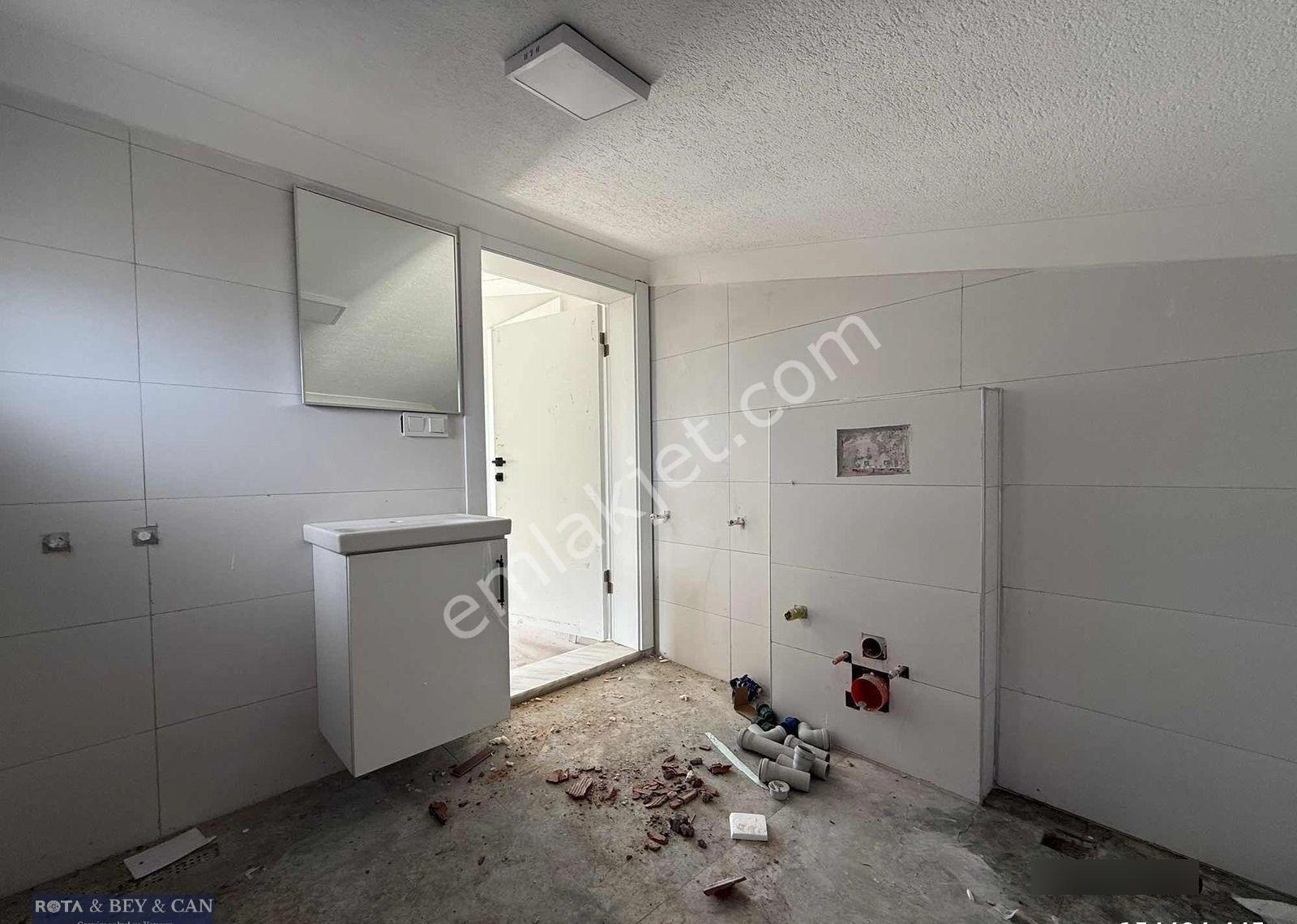 Rota'dan | Altınova İskele'de | Müstakil Bahçeli | 5+1 Villa - Görsel 16