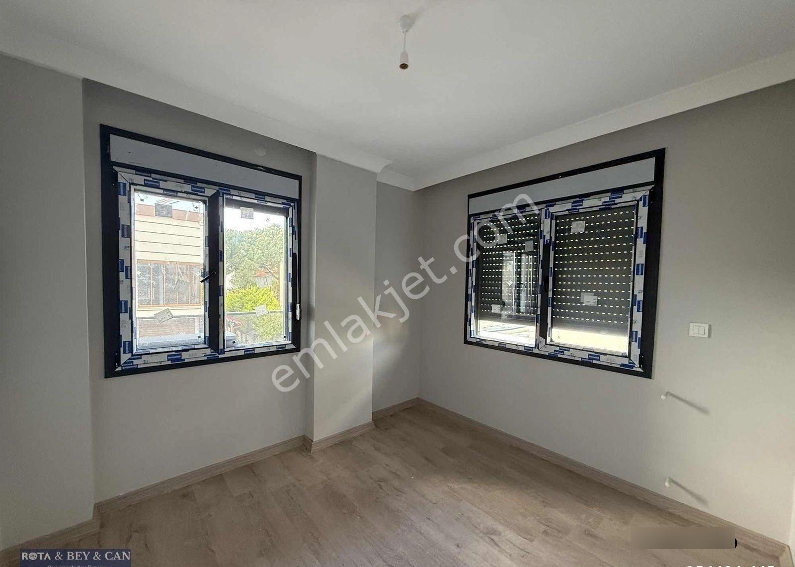 Rota'dan | Altınova İskele'de | Müstakil Bahçeli | 5+1 Villa - Görsel 14