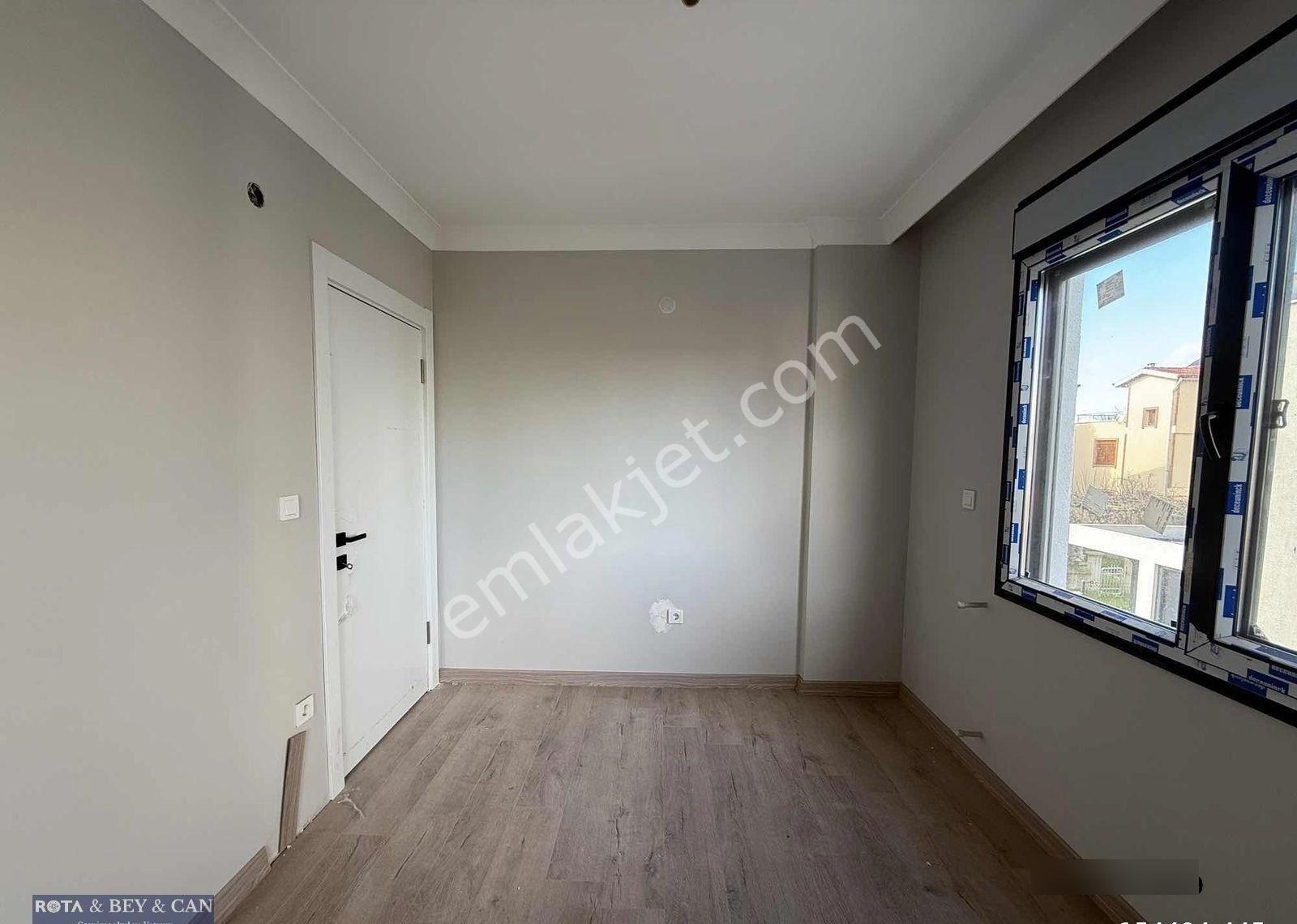 Rota'dan | Altınova İskele'de | Müstakil Bahçeli | 5+1 Villa - Görsel 20