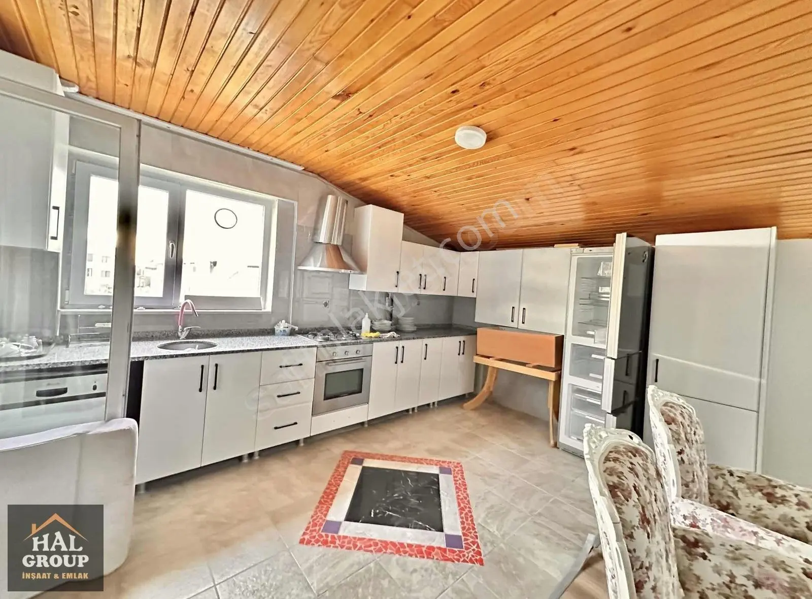 Aile Yaşamına Uygun Müstakil Villada Geniş Bahçede Yaşam Fırsatı - Görsel 3