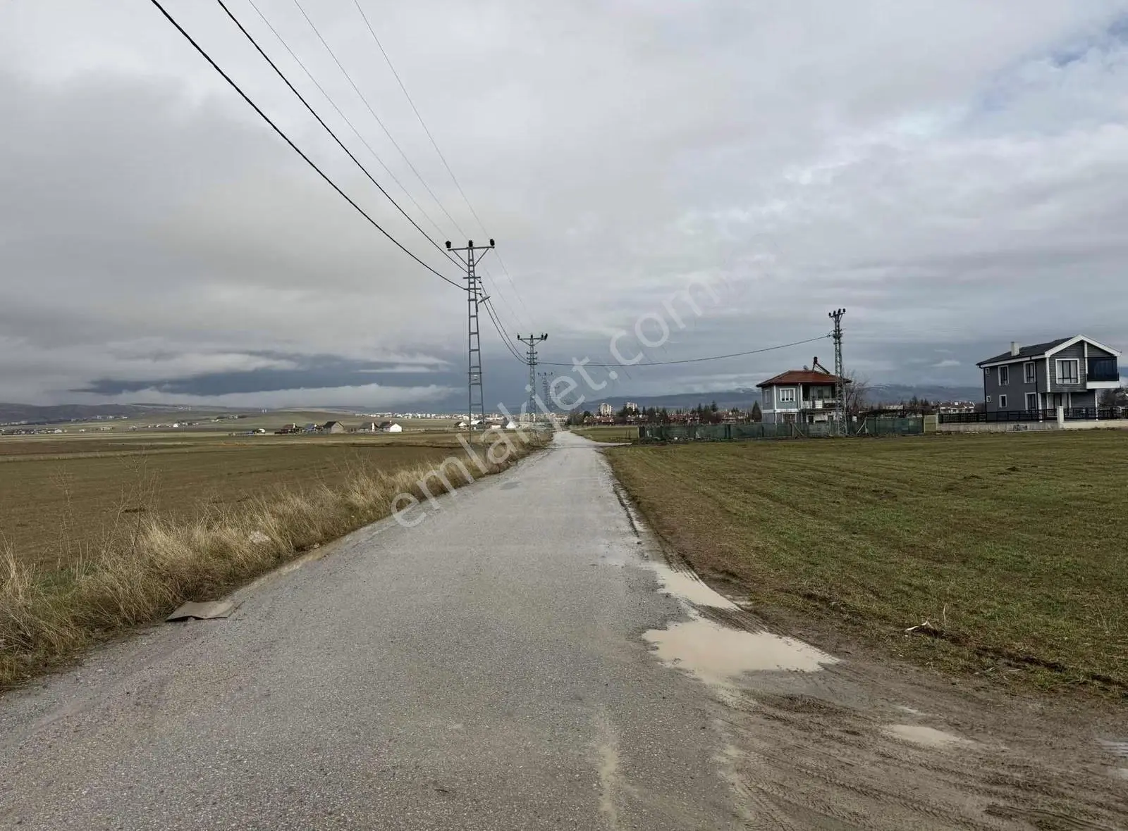 Ozan Gayrimenkulden 270 Metre Tek Tapu İmarlı Arsa - Görsel 5