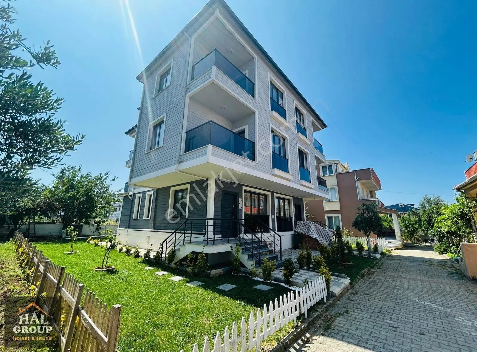 ╭╯hâl Group╰╮havuzlu Site İçerisinde Geniş Oturuma Sahip Yazlık