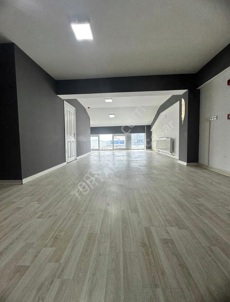 Atisan'da Çift Girişli, 4 Katlı Kiralık İş Yeri - Görsel 2