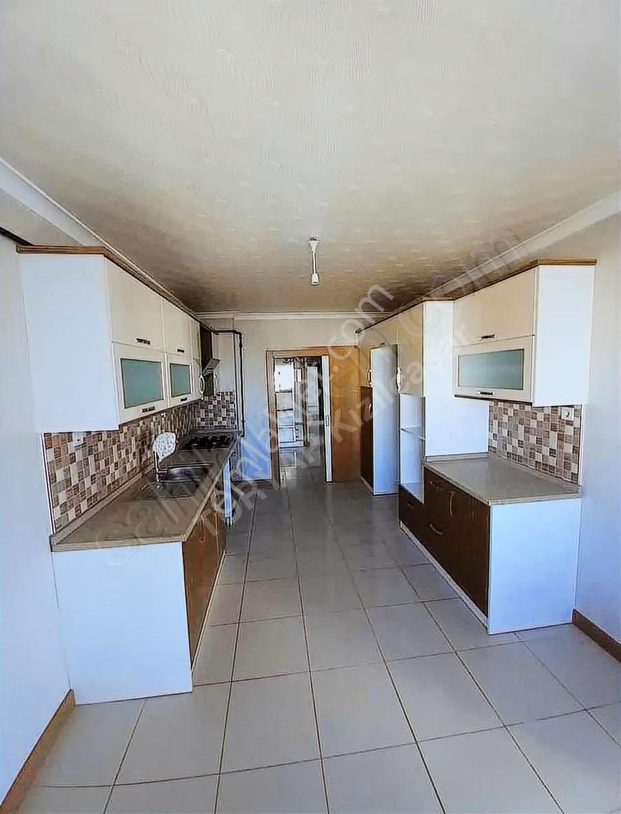 Güneşevlerde Site İçerisinde 4+1 Uygun Satılık Daire - Görsel 20