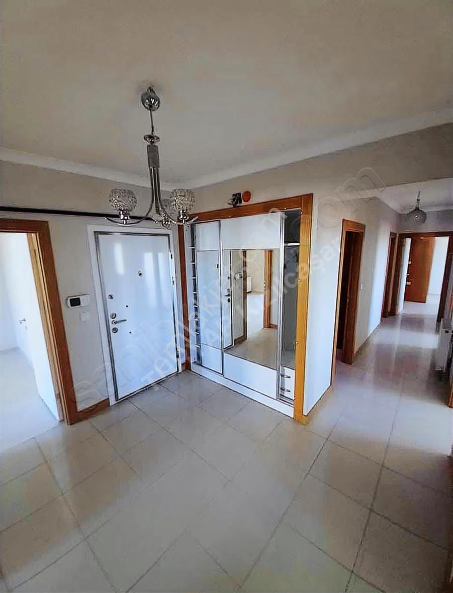 Güneşevlerde Site İçerisinde 4+1 Uygun Satılık Daire - Görsel 12