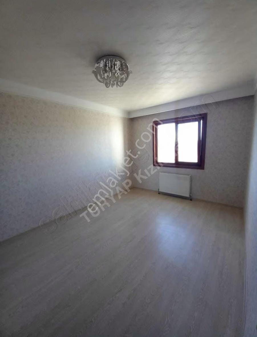 Güneşevlerde Site İçerisinde 4+1 Uygun Satılık Daire - Görsel 6