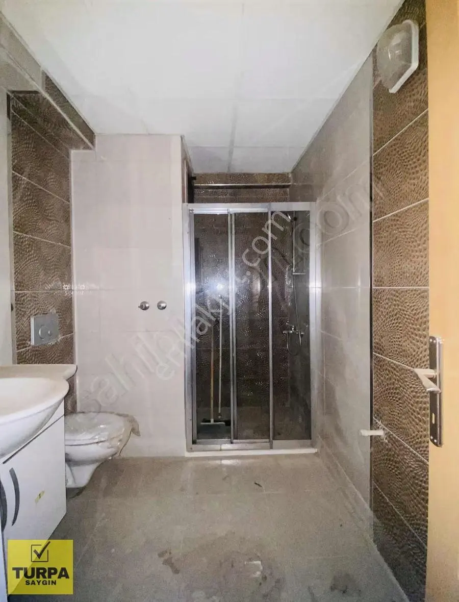 İzmirpark Ve Yeni Yapılacak Metro 5 Dk Mesafe Ara Kat Sıfır 2+1 - Görsel 2