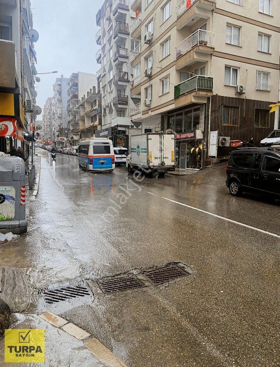 Ordu Caddesi'nin Sokağında Ara Kat Full Yapılı K.mutfaklı 3+1 - Görsel 9
