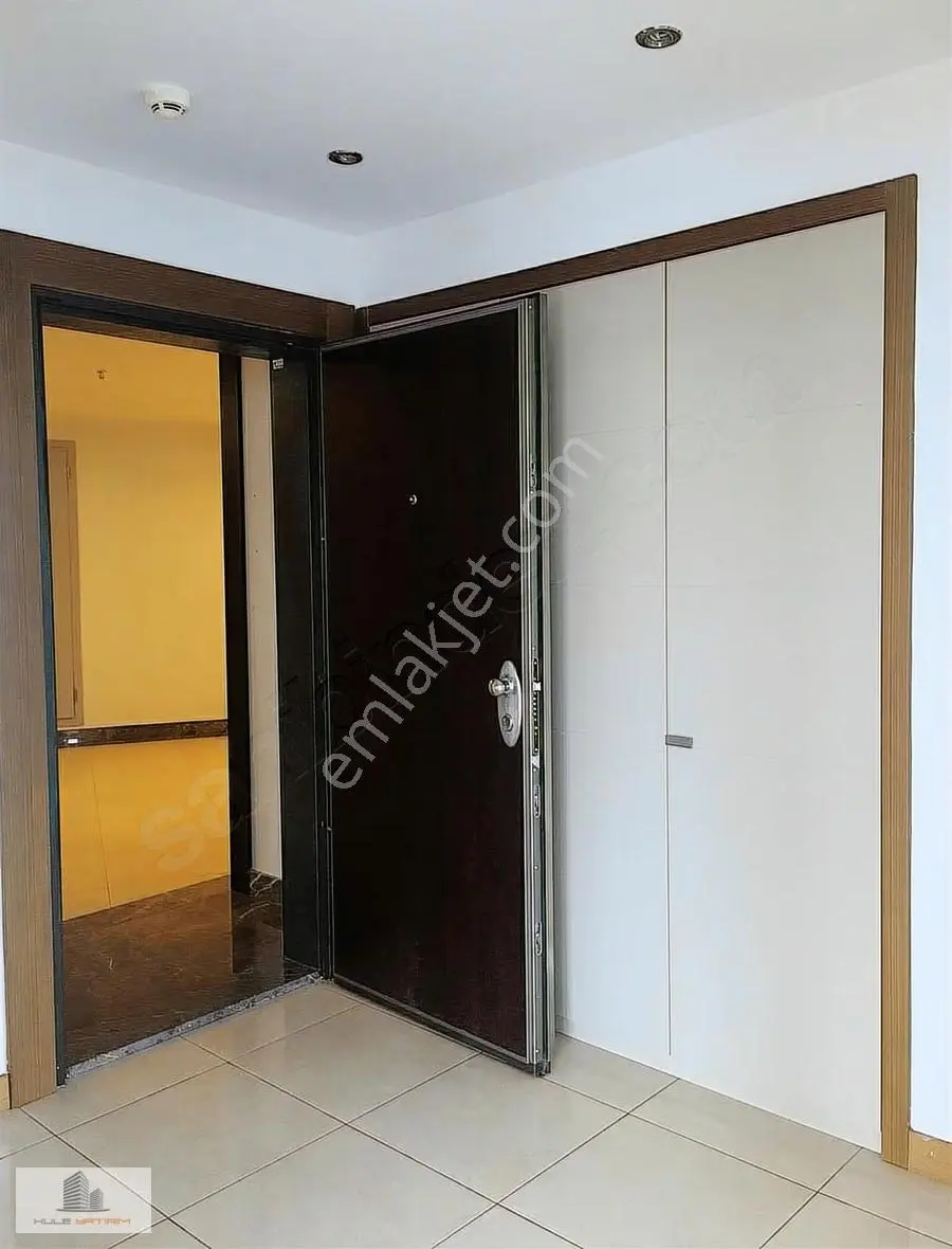 Varyap Merıdıan Grand Towerda 3+1 Kiralık Ofis Ticari Katta - Görsel 5