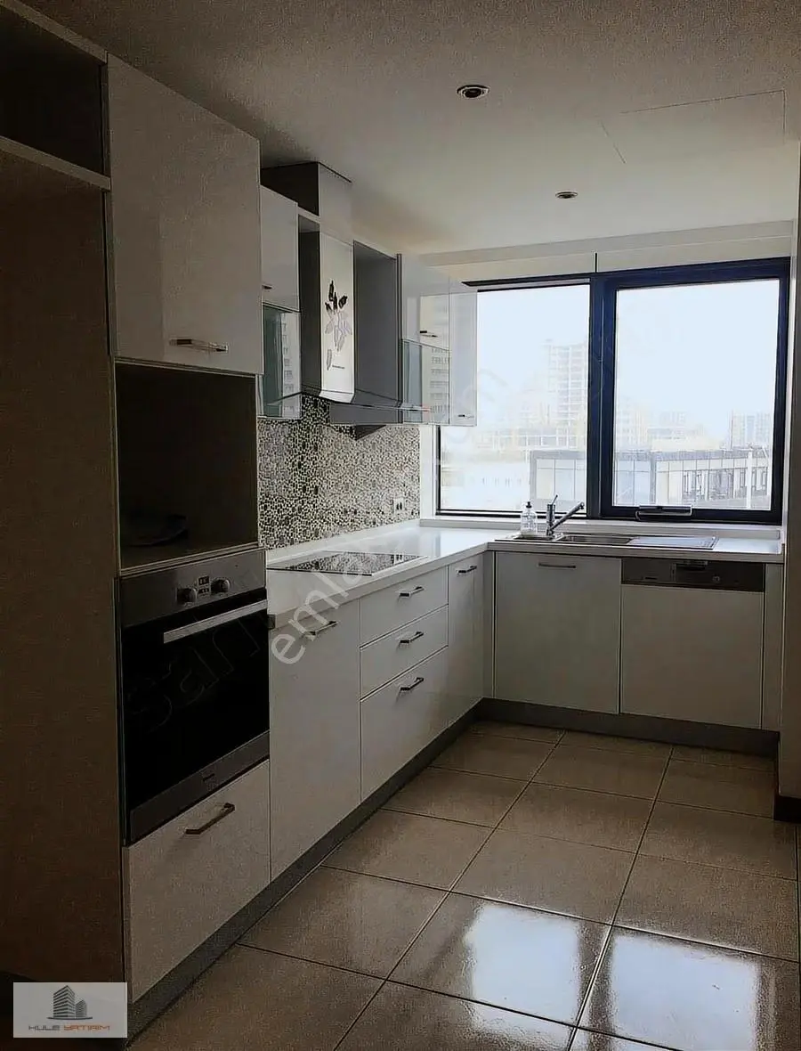 Varyap Merıdıan Grand Towerda 3+1 Kiralık Ofis Ticari Katta - Görsel 2