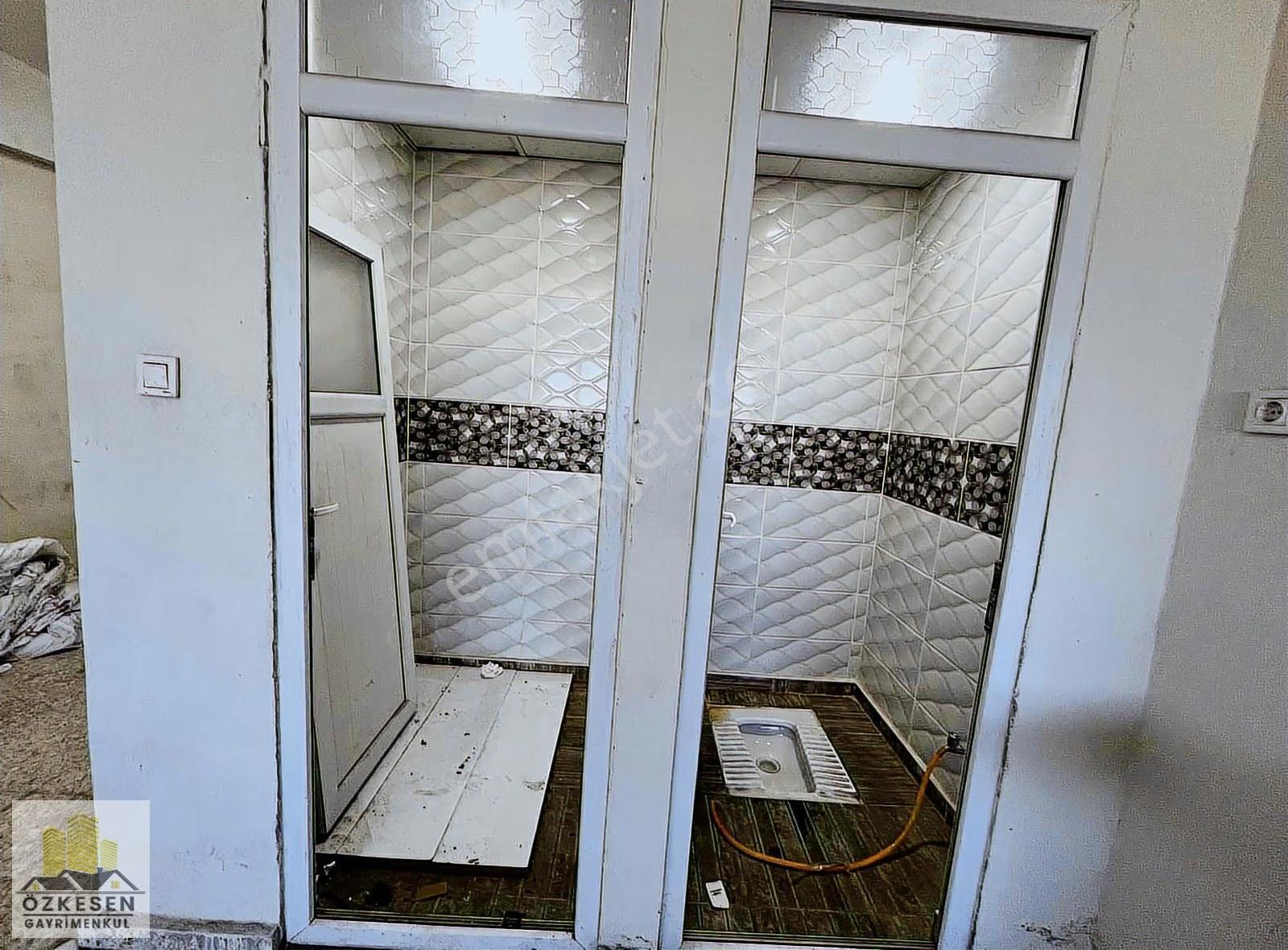 Özkesen Gayrimenkul'den 80'lik Kiralık Dükkan - Görsel 6