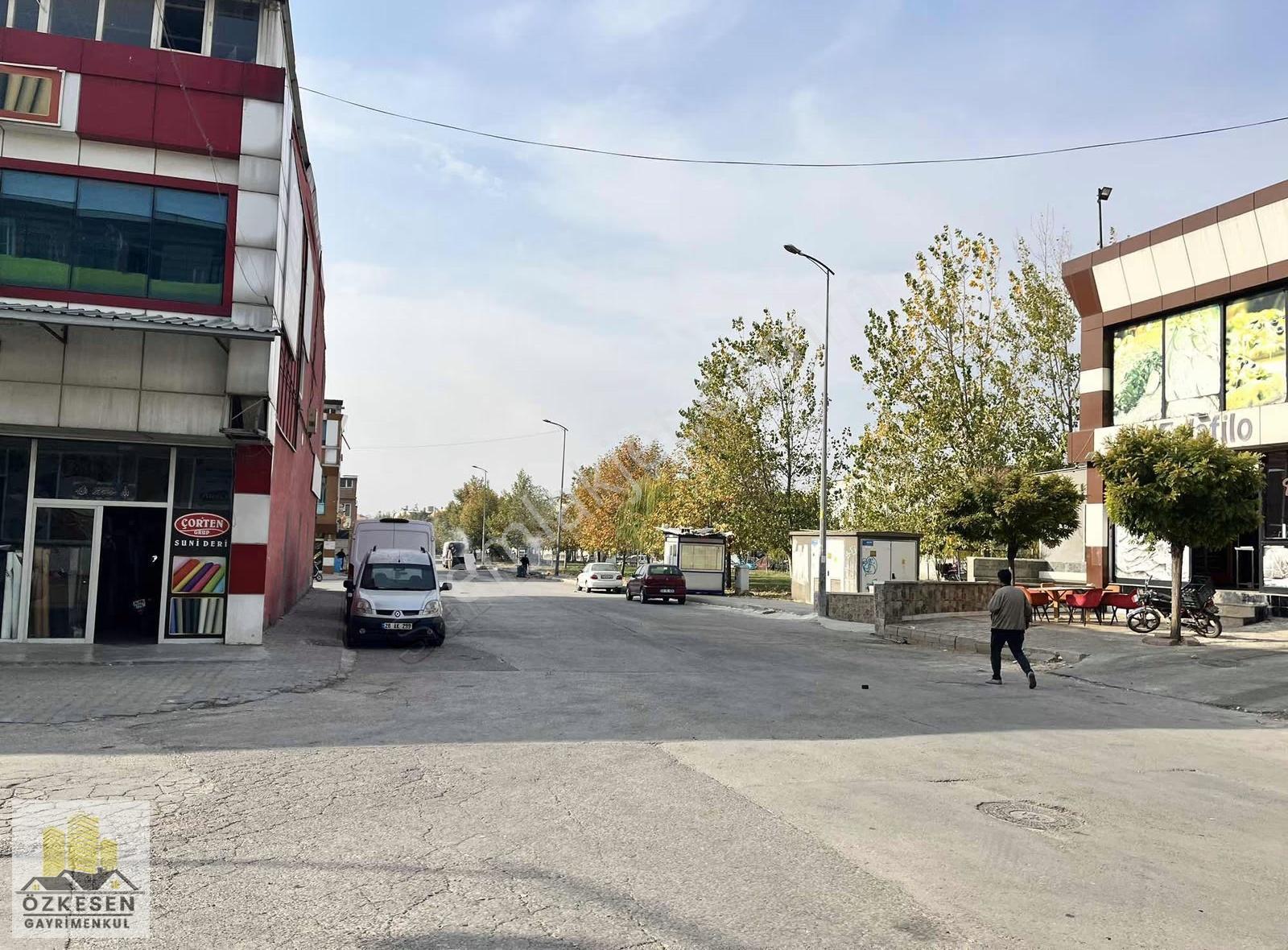 Özkesen Gayrimenkul'den Sayacılar Sit'de 150'lik Köşebaşı Dükkan - Görsel 30