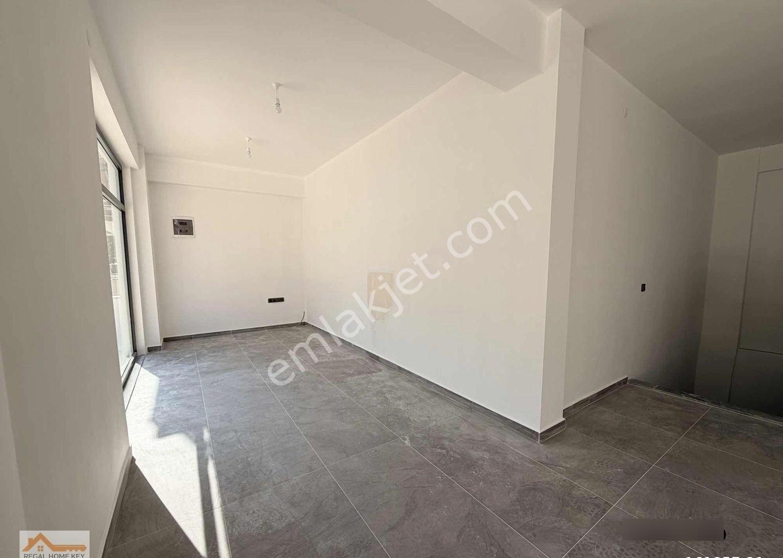Kuşadası Merkezde Satılık 2+1 Daire - Görsel 6