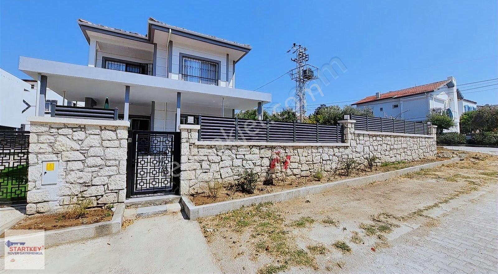 İzmir Çeşme Reisdere Yalı Mahallesinde Kiralık 4+1 - Görsel 2