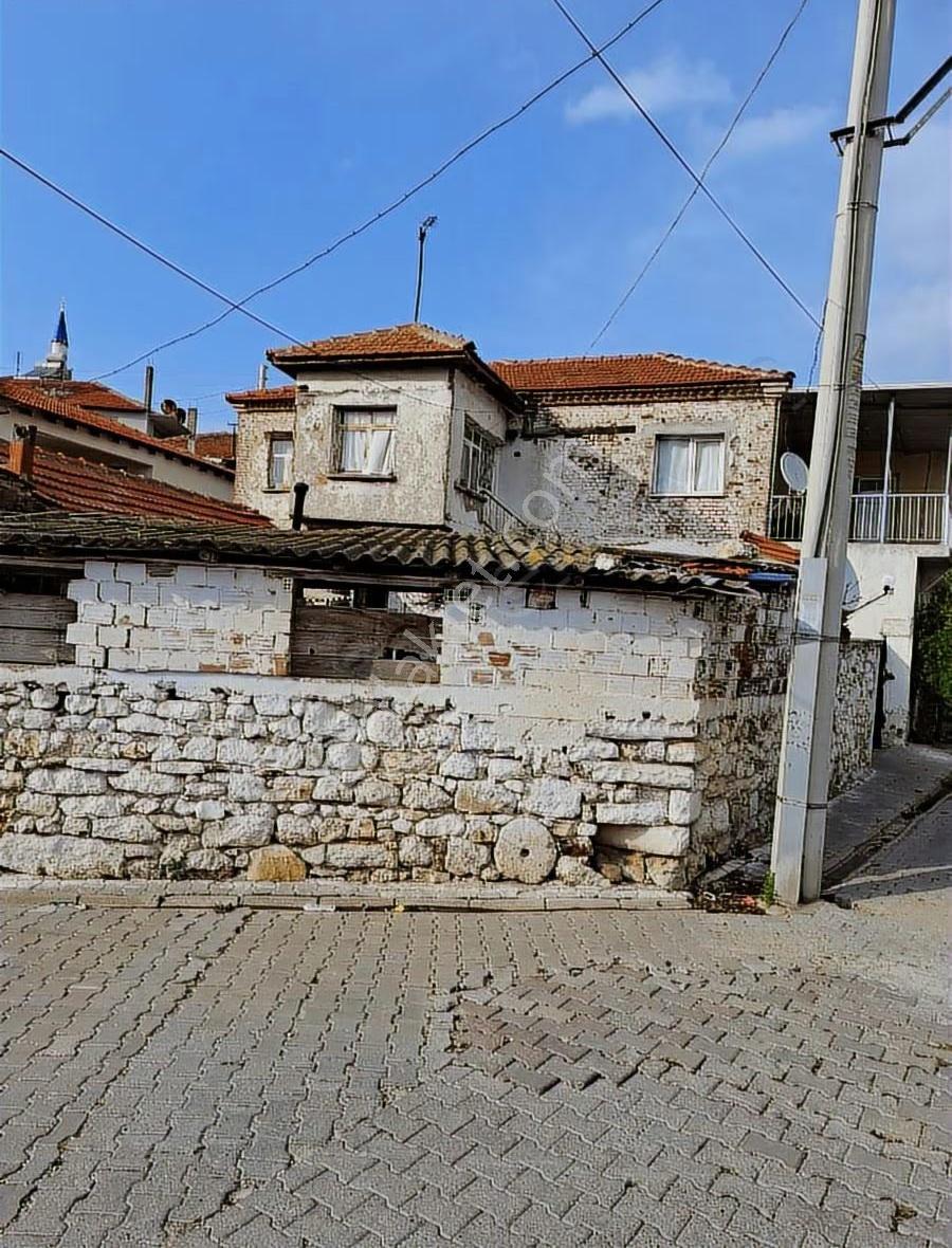 Foça Gerenköyde Acil Satılık Köy Evi - Görsel 6