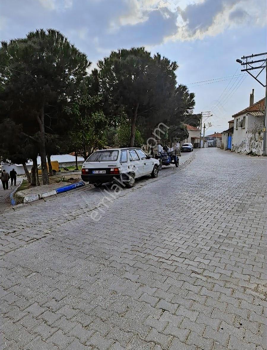 Foça Gerenköyde Acil Satılık Köy Evi - Görsel 7
