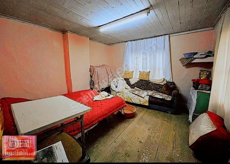 Bahçeli İki Katlı Müstakil Ev Hamzabey Mahallesinde - Görsel 2