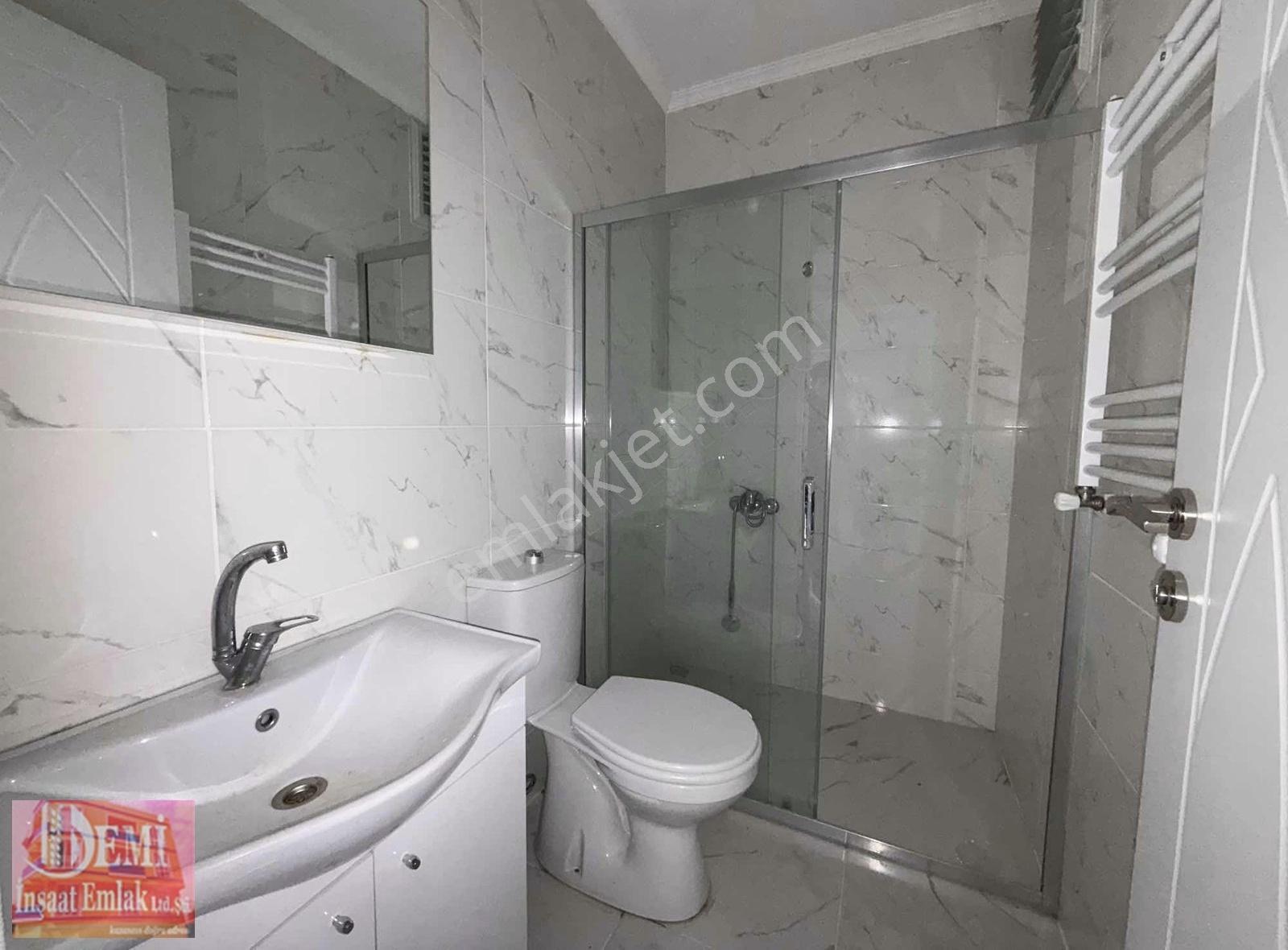 8.katlı Bölgesi Geniş Balkonlu 3+1 Site İçi Hazır Satılık Daire - Görsel 12