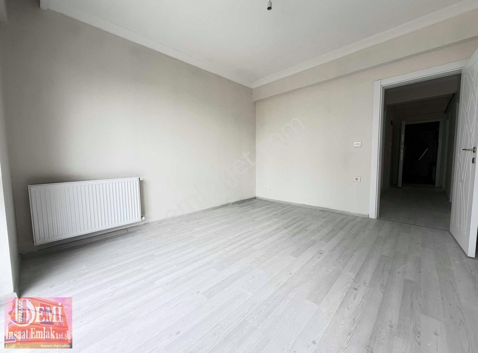 8.katlı Bölgesi Geniş Balkonlu 3+1 Site İçi Hazır Satılık Daire - Görsel 13