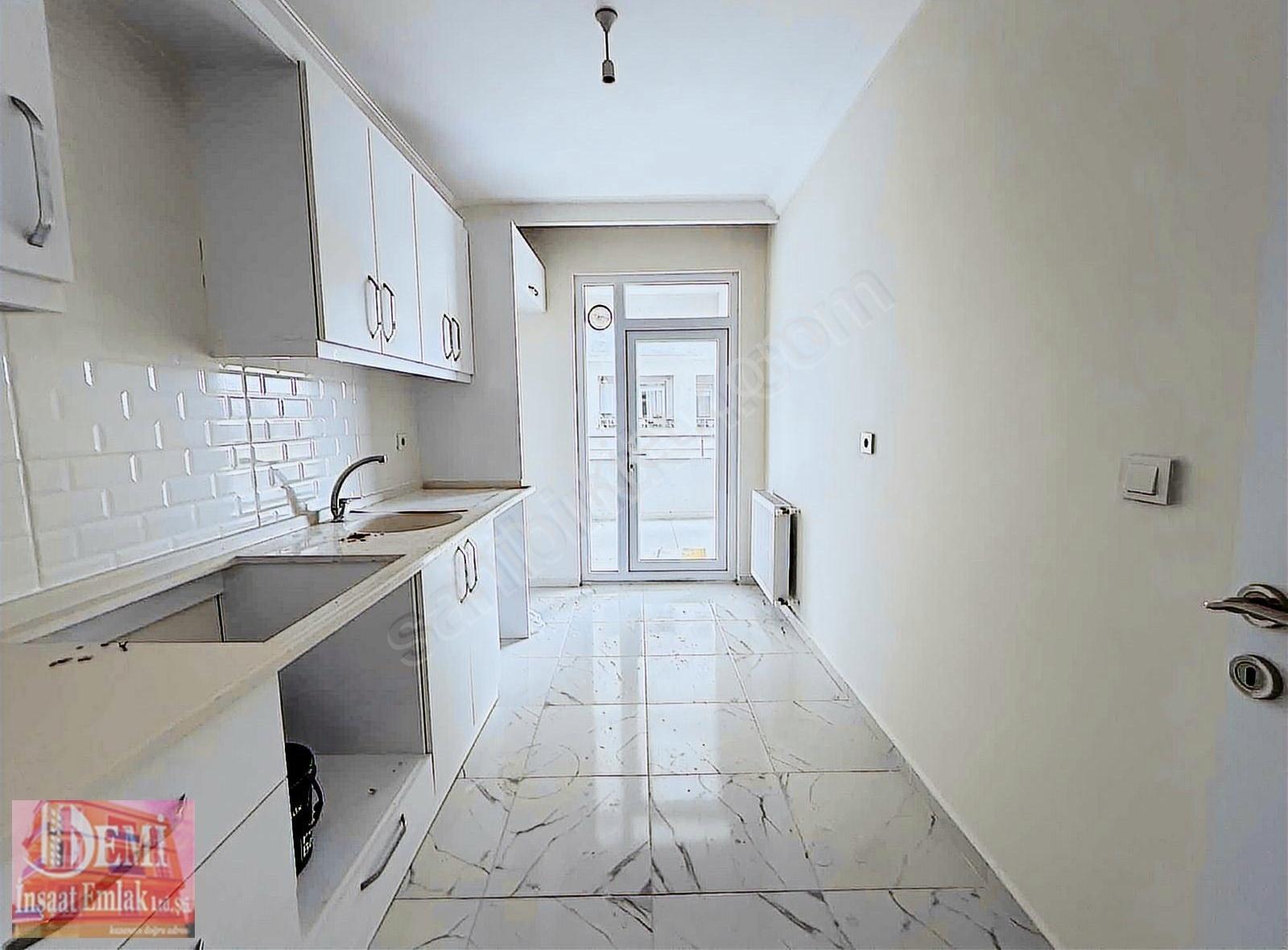 8.katlı Bölgesi Geniş Balkonlu 3+1 Site İçi Hazır Satılık Daire - Görsel 22