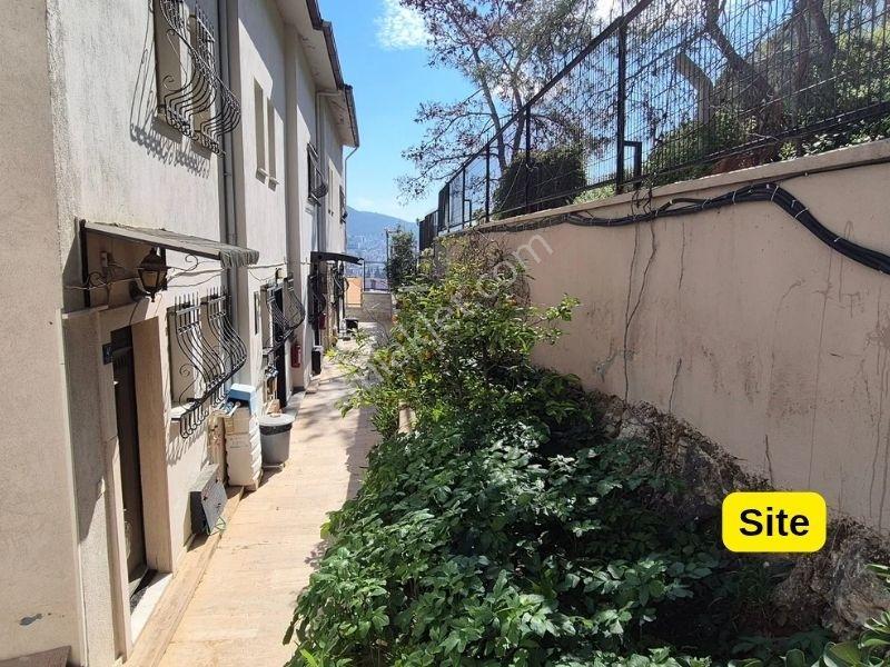 Kuşadası Merkezde 160 M² Emsalsiz 3+1 Satılık Villa - Görsel 19
