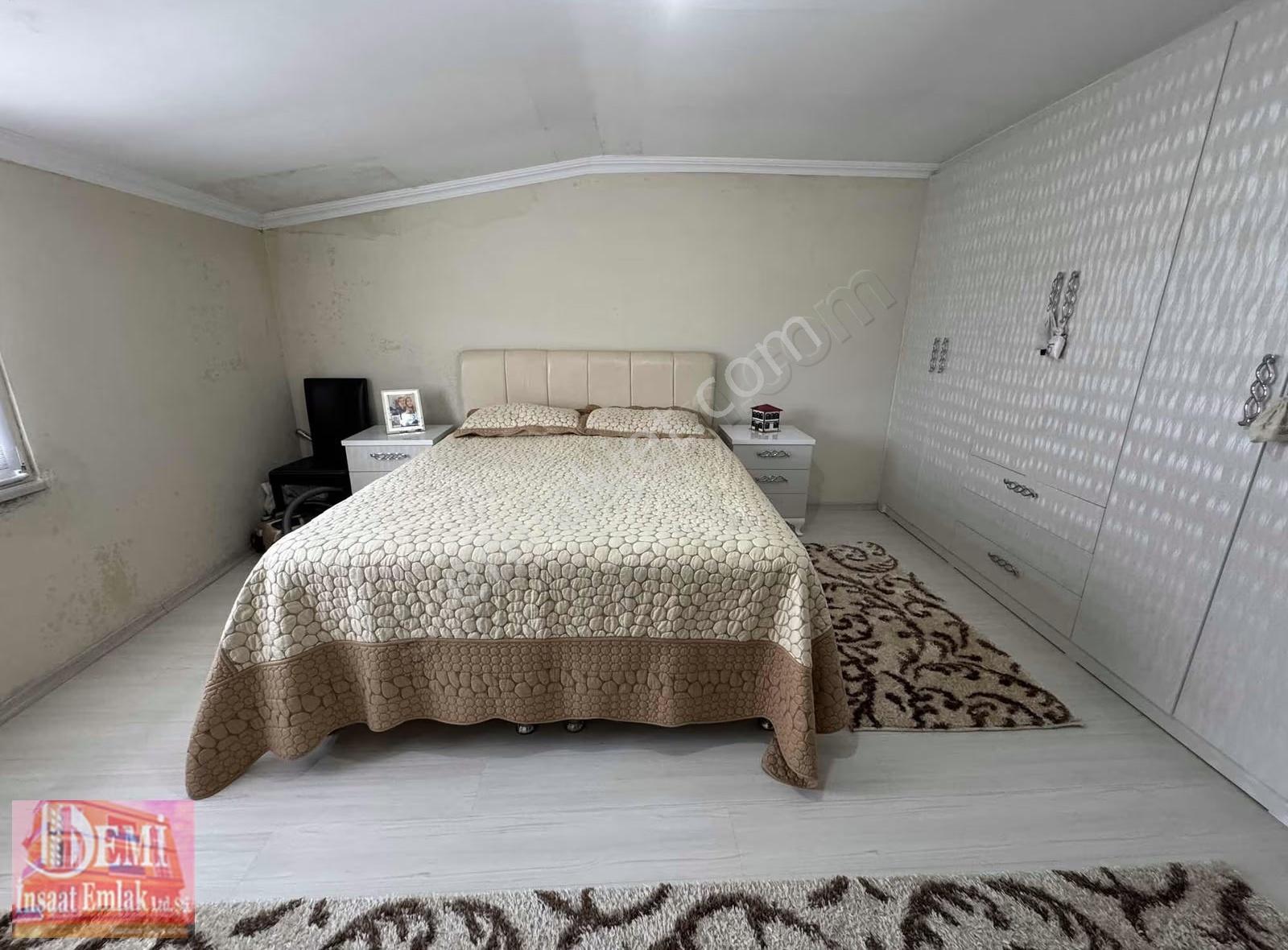 Cumhuriyet Mahallesinde Cadde Üzerinde 5+1 Dubleks Daire - Görsel 19