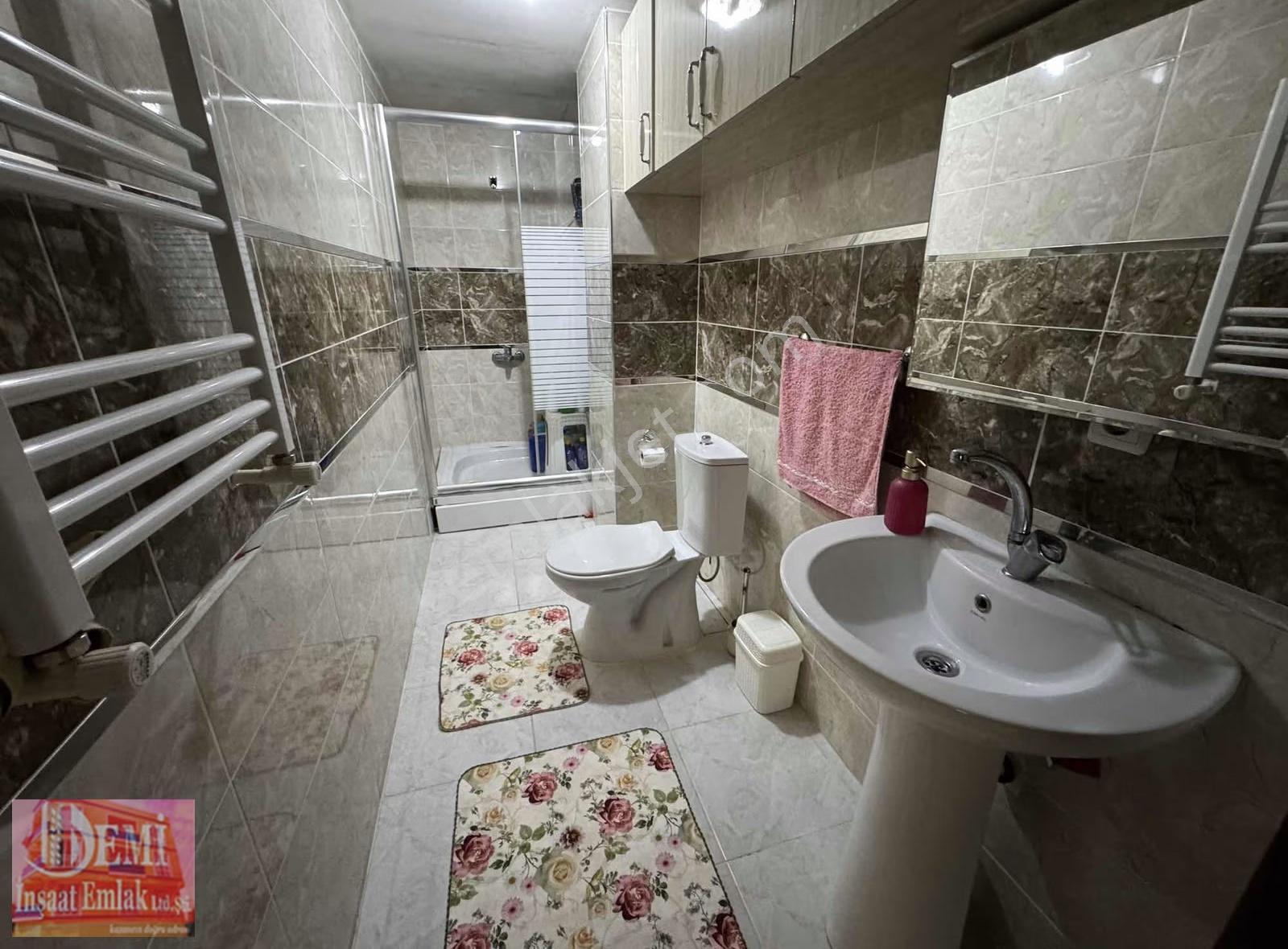 Cumhuriyet Mahallesinde Cadde Üzerinde 5+1 Dubleks Daire - Görsel 20
