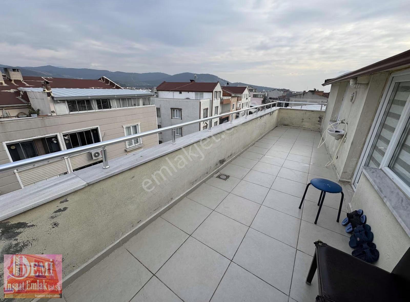 Cumhuriyet Mahallesinde Cadde Üzerinde 5+1 Dubleks Daire - Görsel 24