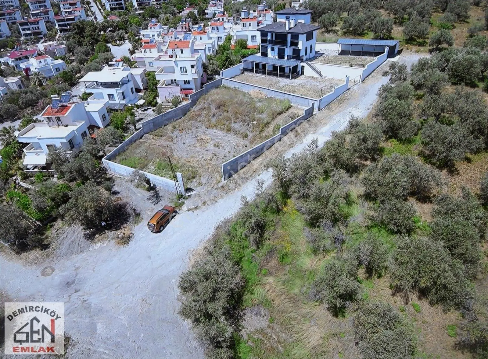 Küçükkuyu Mıhlı"da Deniz Manzaralı Satılık Arsa. - Görsel 3