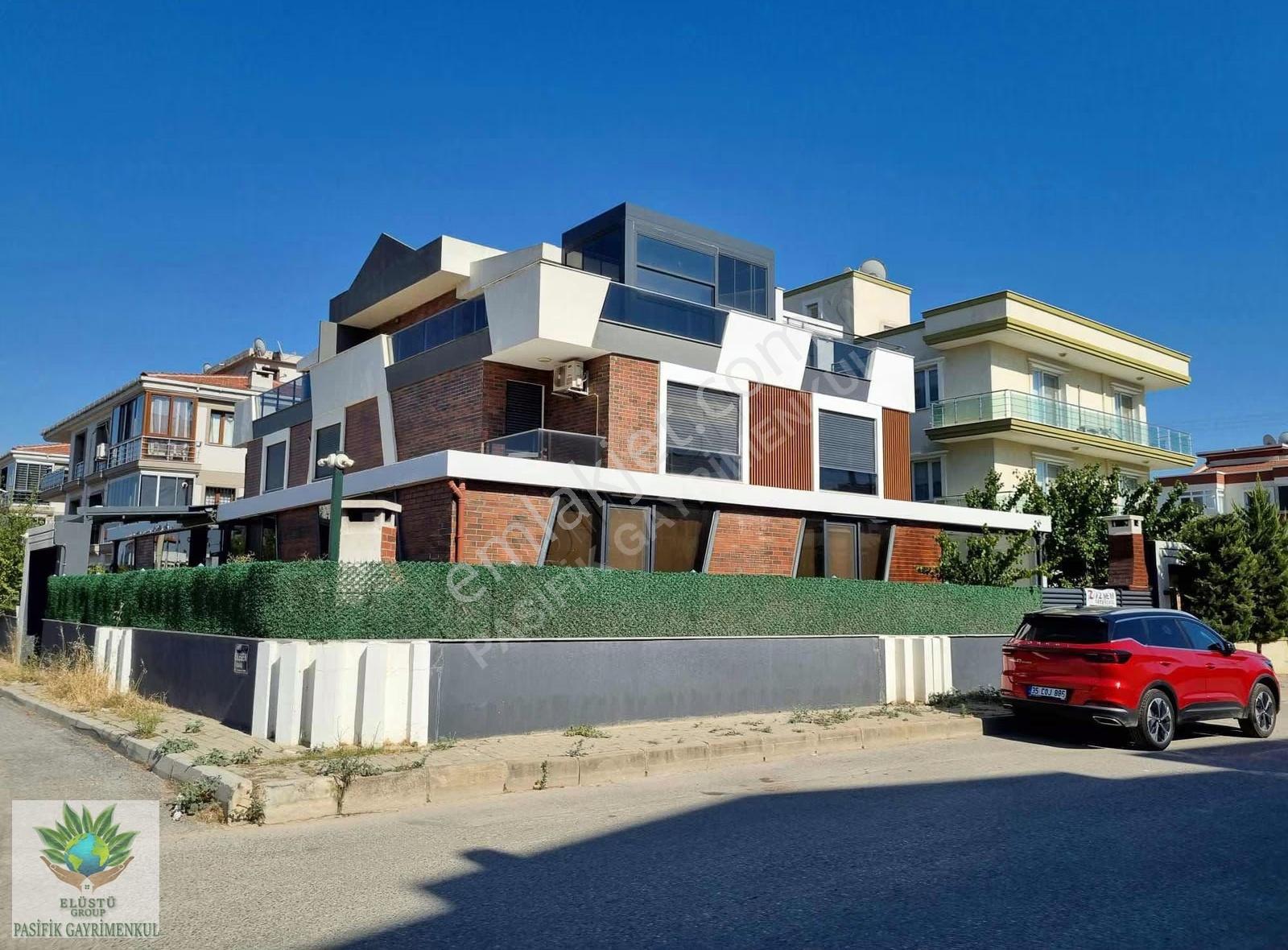 Pasifikten Menderes Gölcüklerde 4+1 Tripleks Villa