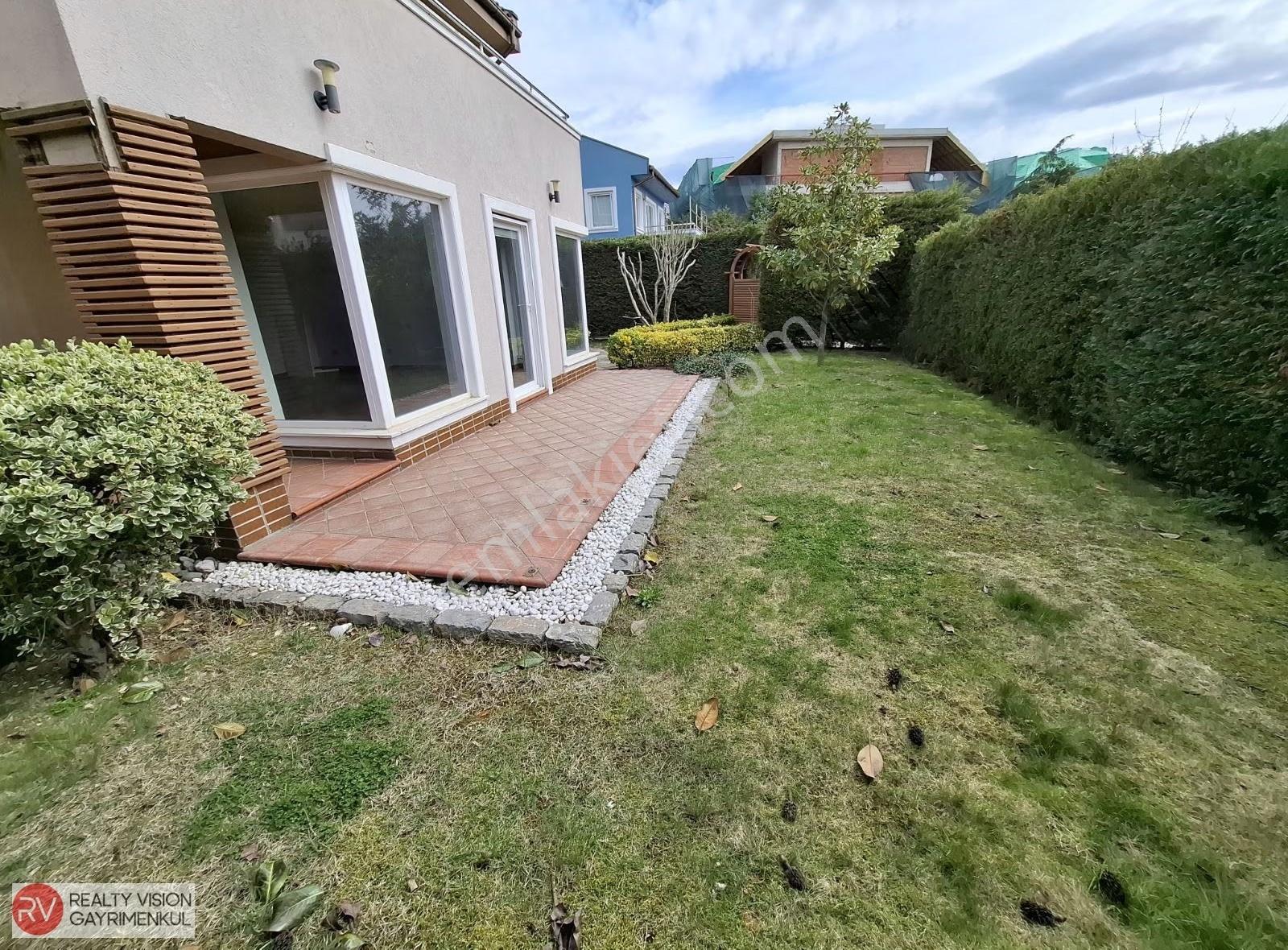 -çekmeköy'de Bahçeli, Kapalı Otoparklı, 5+1 Satılık Boş Villa- - Görsel 26