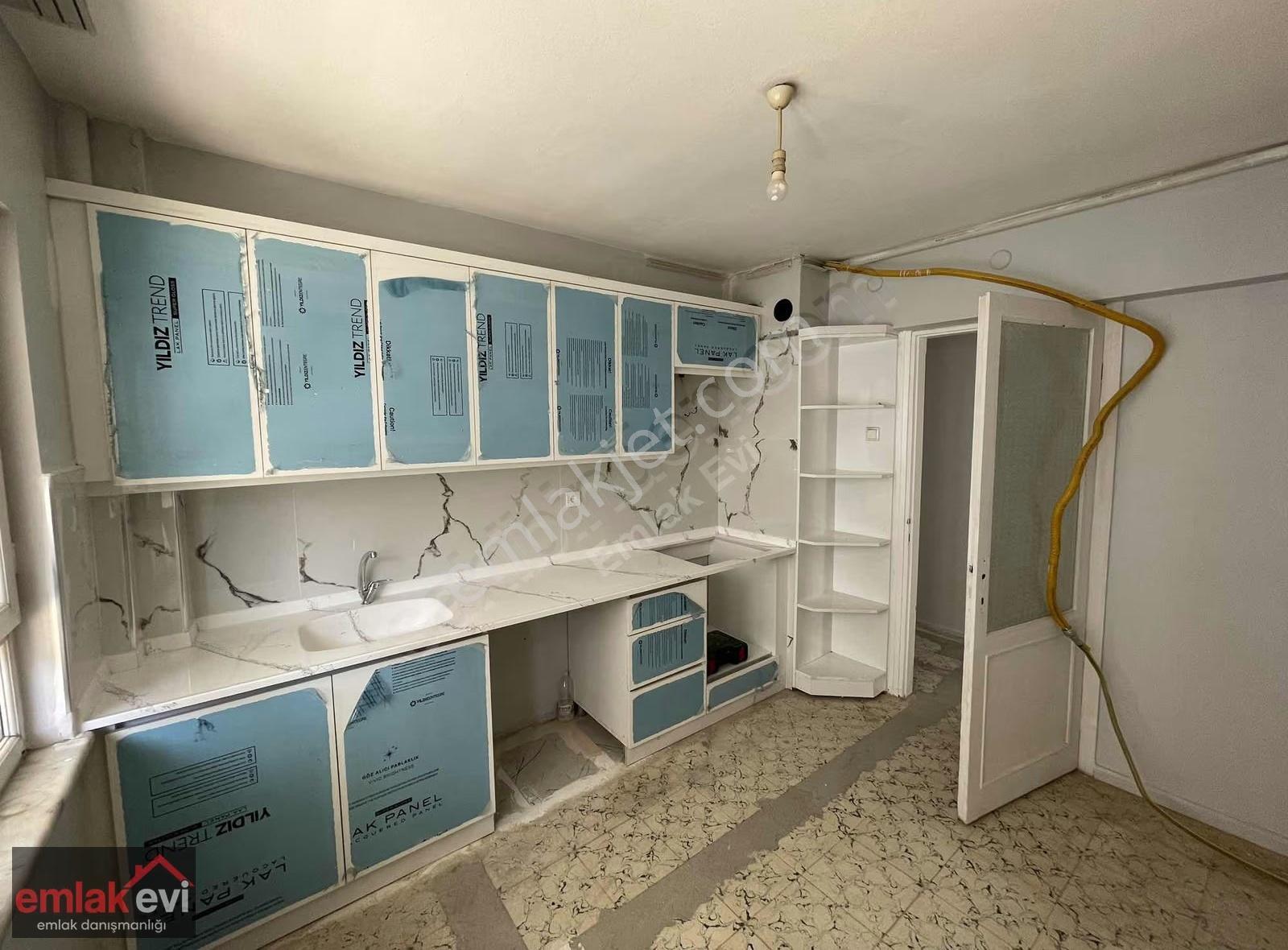 Emlak Evi'nden Çarşamba Pazarında Doğalgazlı 3+1 Kiralık Daire