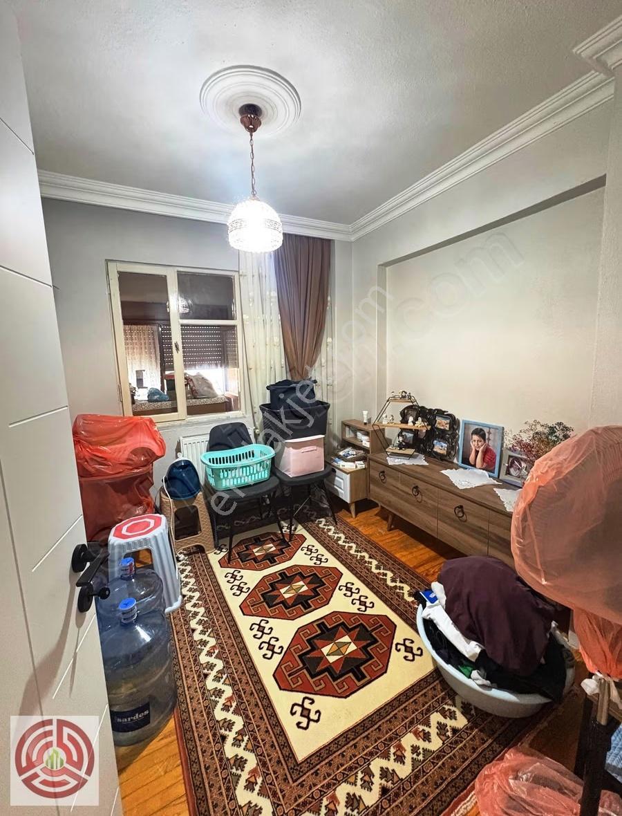 Manisa Şehitler Mah.3+1 Geniş Karanlıksız Asansörlü Lüx Arakat - Görsel 24