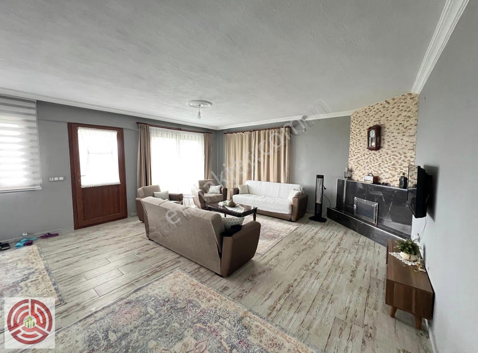 Acil Satılık Büyüksümbüllerde 1 Villa Fiyatına 2 Villa - Görsel 4