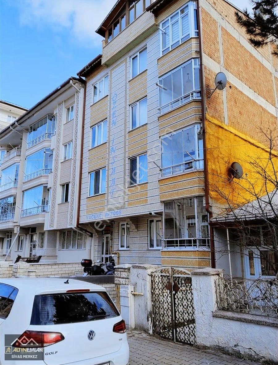 Sivas Millet Bahçesi Yanı 3+1 Satılık Daire Acil Satılık - Görsel 2
